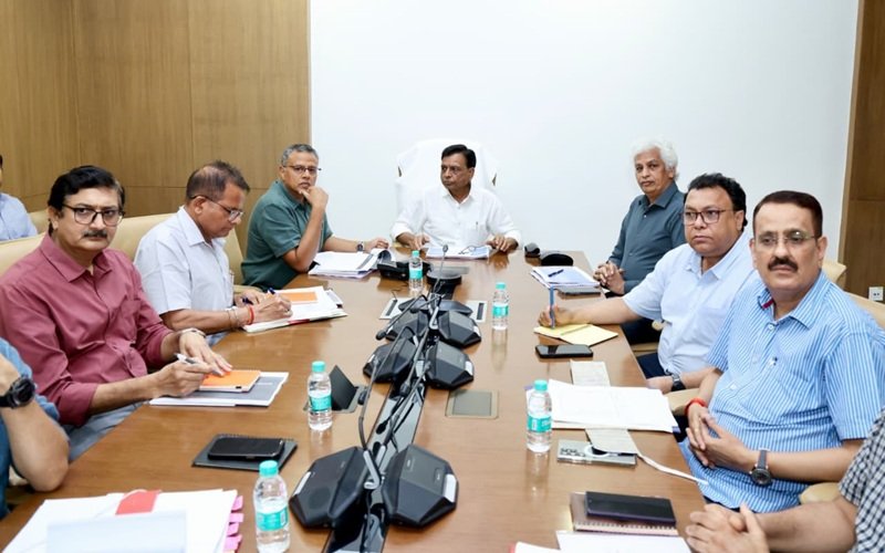 deputy-chief-minister-meeting-with-excise-officers
