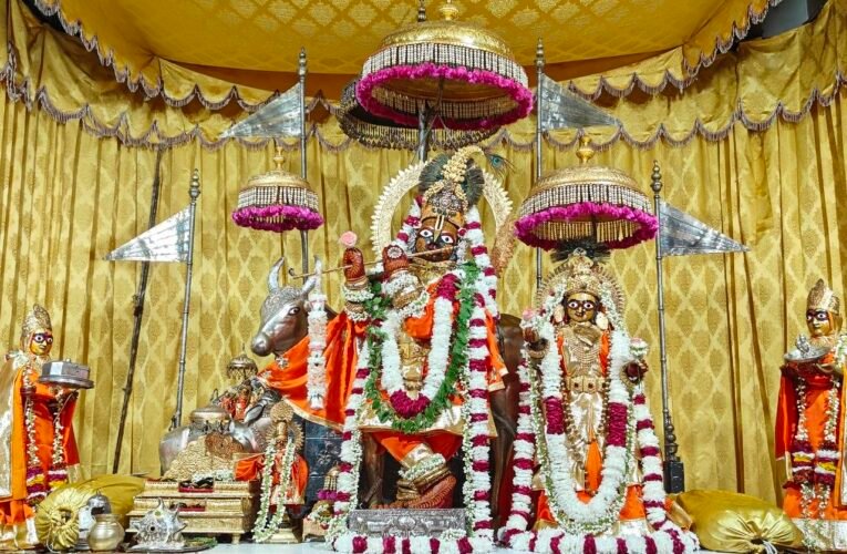 राधाष्टमी: 111 किलो दूध से होगा राधारानी का पंचामृत अभिषेक