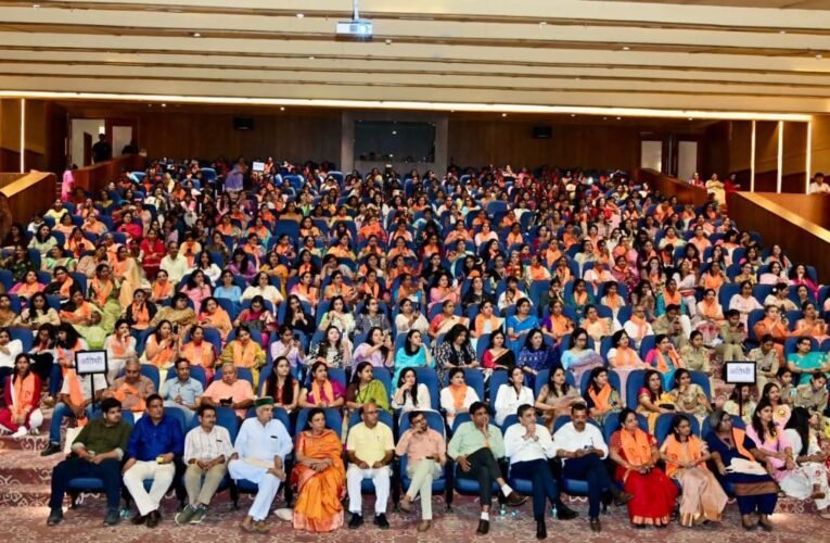एकात्म मानवदर्शन में नारी की गरिमा और समान सहभागिता का भाव निहित : दीया कुमारी