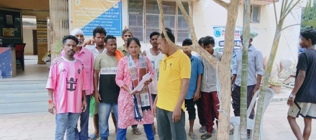 jh-camper-hits-toto-in-chaibasa