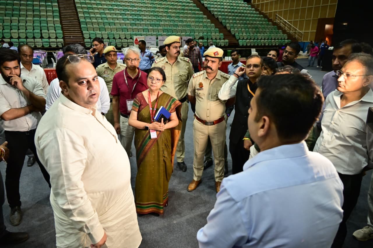 inspected-mega-blood-donation-camp