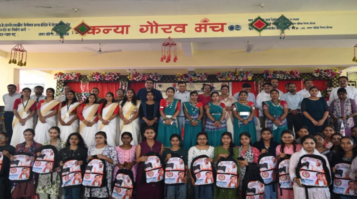 1500-female-students-received-