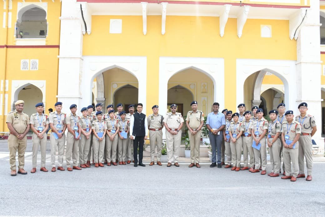 nepa-trainee-officers-visit-jaipur-police-