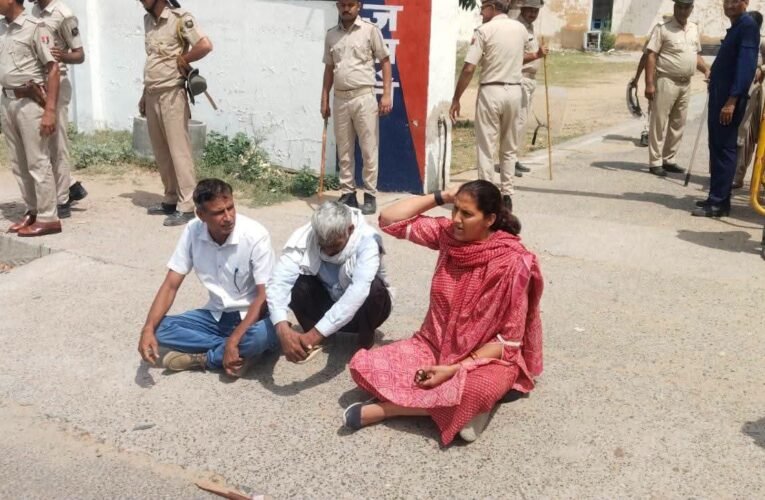 लापता बेटी की बरामदगी और पुलिस लाठीचार्ज पर गरमाई राजनीति, पूर्व विधायक डॉ. कृष्णा पूनिया ने दी आंदोलन की चेतावनी