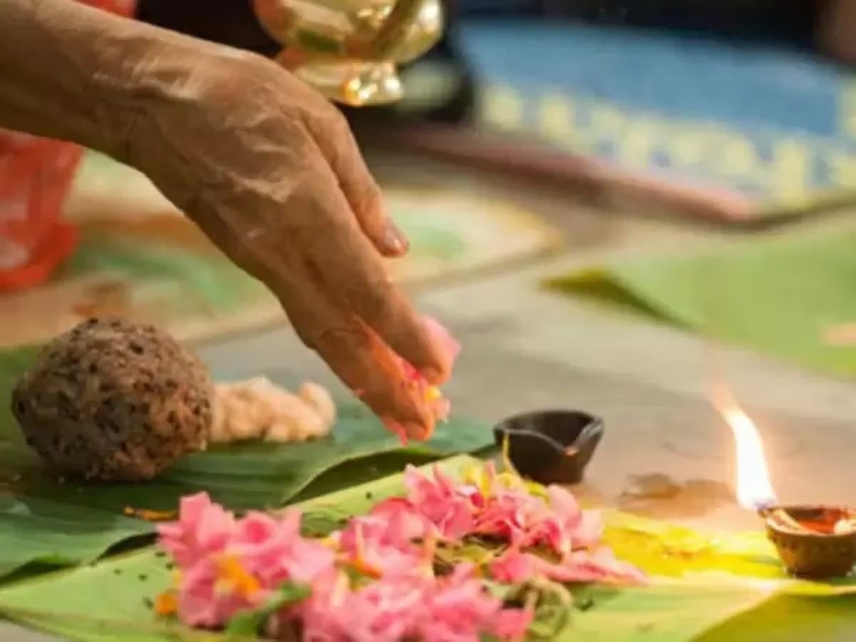 sarvapitri-amavasya-tarpan