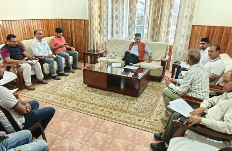 शाहपुर में 78 करोड़ रुपये के विभिन्न विकास कार्य प्रगति पर : केवल सिंह पठानिया
