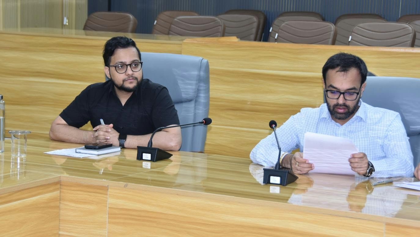 deputy-commissioner-akhil-pila