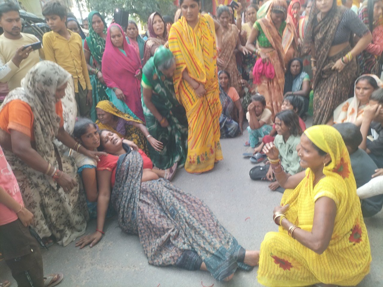 up-hamirpur-murder-road-zam-